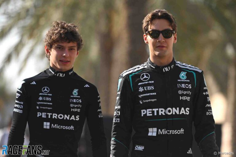Andrea Kimi Antonelli, George Russell, Mercedes, Bahrain International Circuit, 2026 pre-season test