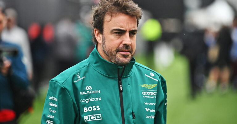Fernando Alonso hints at F1 retirement plan with Max Verstappen ambition