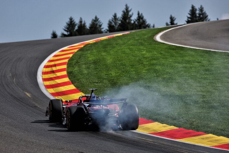 FIA muda Spa e Hamilton cobra Ferrari