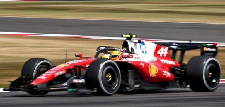 Ferrari surpreende e ameaça Mercedes em Silverstone