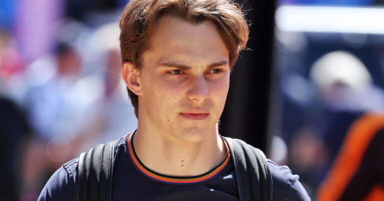 Oscar Piastri takes defiant stance over persistent Max Verstappen to McLaren rumours
