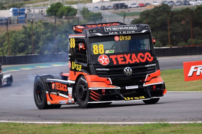 Vencedora da primeira corrida noturna da Copa Truck, R9 Competições acelera em desafio inédito em Cuiabá