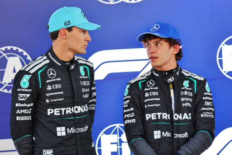 Schumacher sugere que Russell “espione” Antonelli