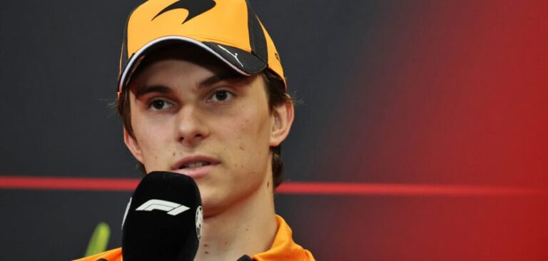 Piastri confirma troca de mensagens com Sainz após batida na Hungria