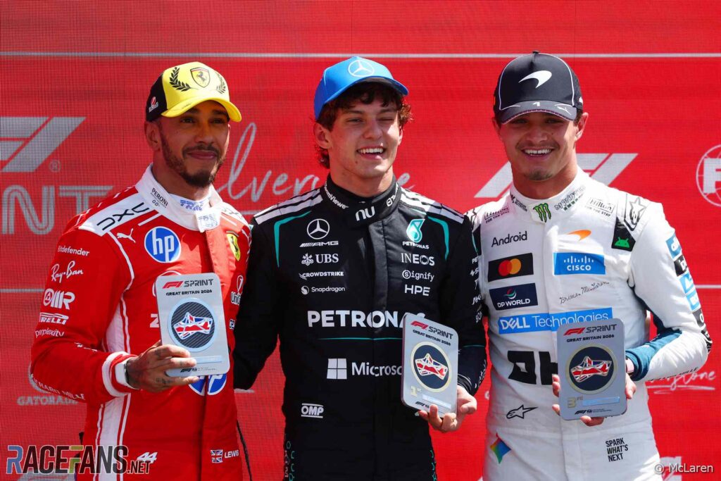 Lewis Hamilton, Andrea Kimi Antonelli, Lando Norris, Silverstone, 2026