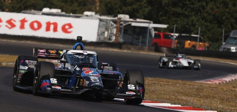 Rosenqvist supera Palou no final e conquista pole para o GP de Portland