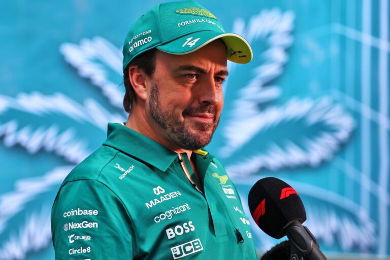 Alonso revela ter levado filho em uma volta de kart quando tinha apenas 2 meses