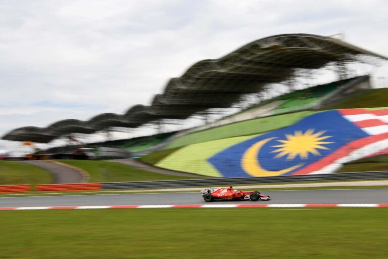 Conheça mais o circuito de Sepang, que recebe o GP do Bahrein na Malásia