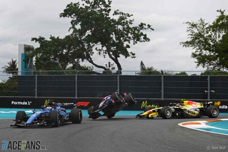 Pierre Gasly, Liam Lawson, Miami International Autodrome, 2026