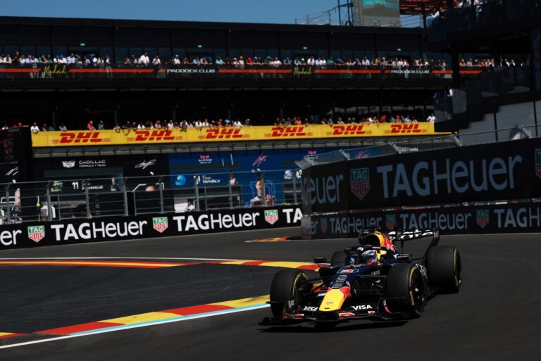Decisão da Red Bull sobre Verstappen devolver posições em Madri ainda gera discussões