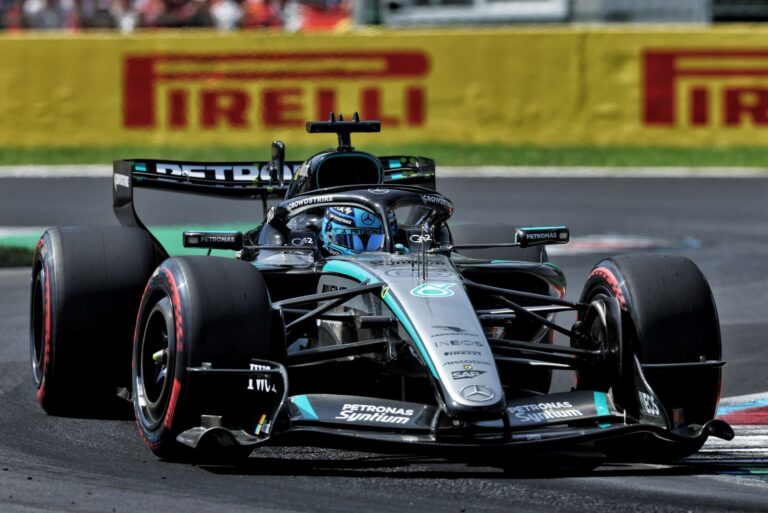 Russell pressiona Antonelli e Sepang volta ao calendário