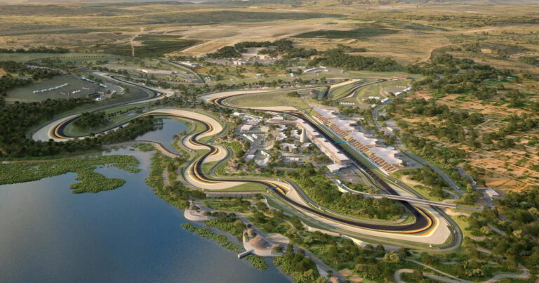 'Missing' F1 race announced for major comeback as FIA president makes V8 declaration - RacingNews365 Review