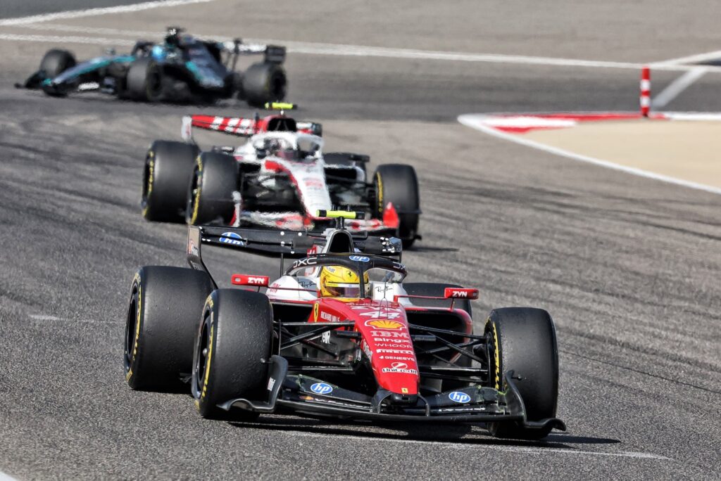 F1 hoje? Descubra o horário e como assistir ao GP do Bahrein 2026
