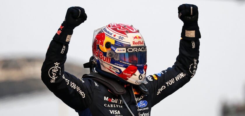 Verstappen vence caos em Sepang e Antonelli dispara